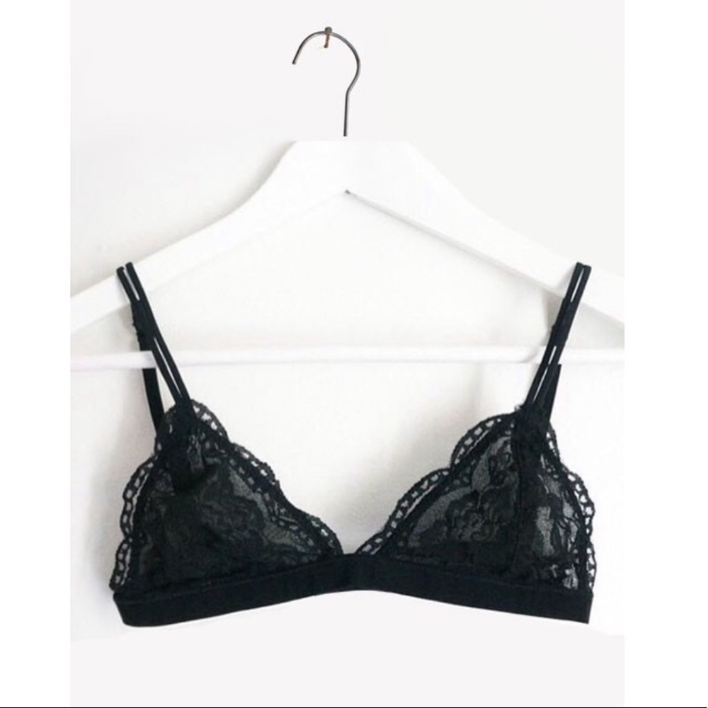 Luxurious Lace Bralette - Picture 6 of 10